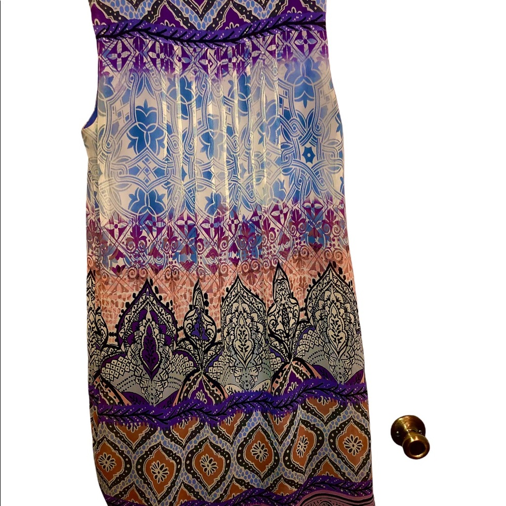 Size 12 dress sheer pleated outer lined sleeveless dress. Washable lavenders
